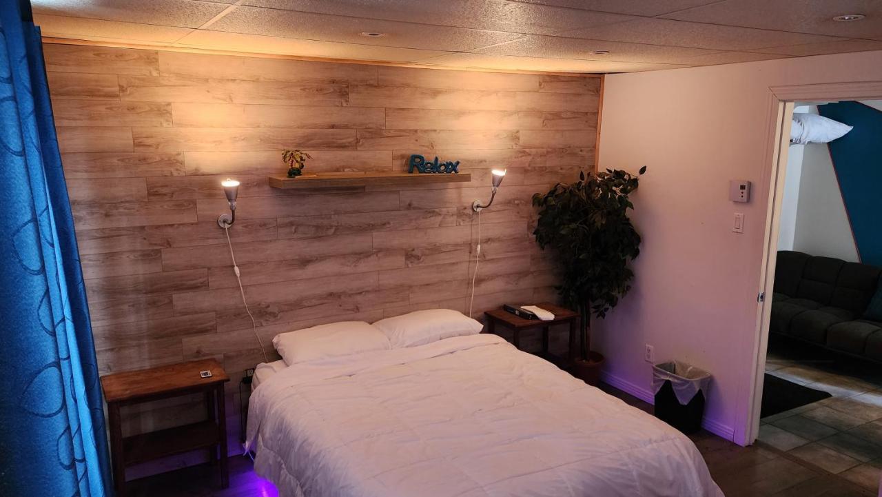 Petit Studio Tres Intime, Avec Spa Interieur Au Coeur De Shawinigan Exterior foto